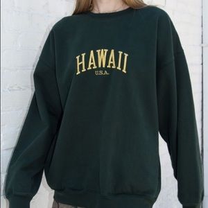 BNWT brandy melville hawaii erica sweatshirt